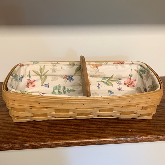 Longaberger oblong fabric lined 15 x8 basket - Picture 2 of 9